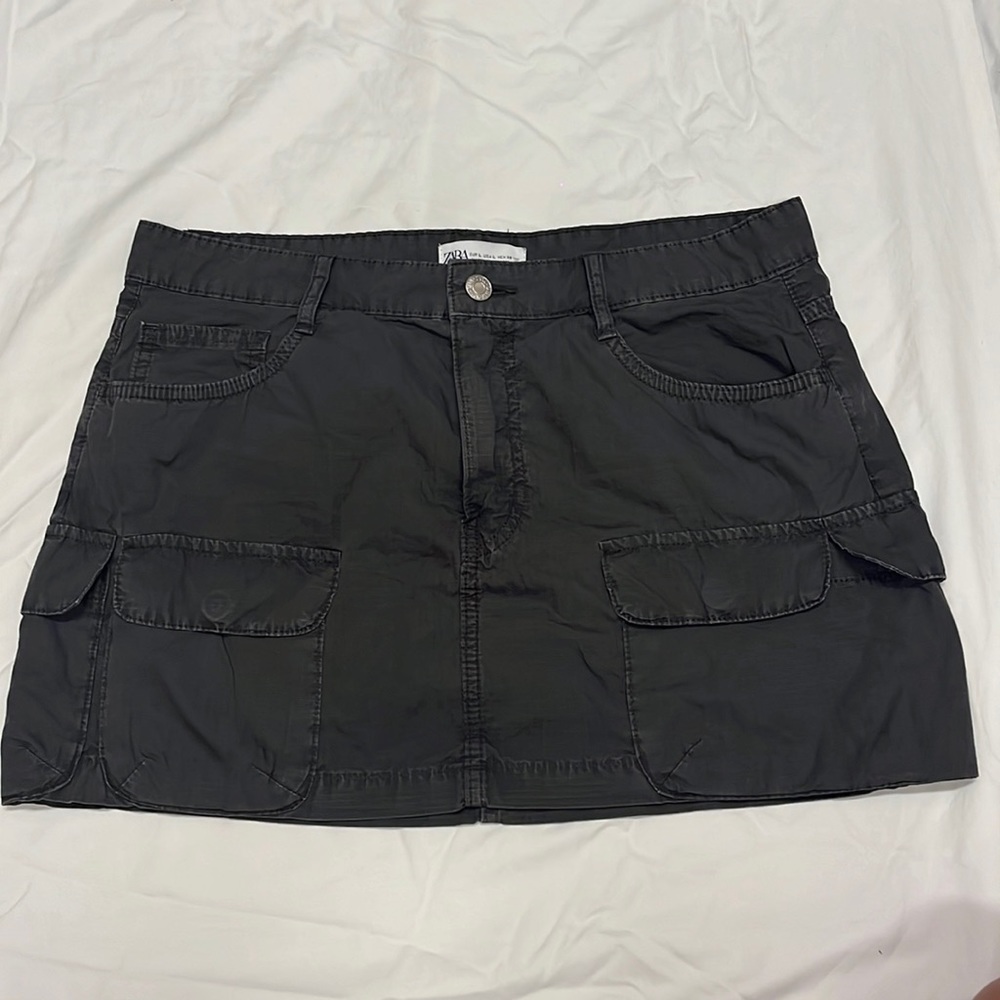 ZARA CARGO MINI SKIRT